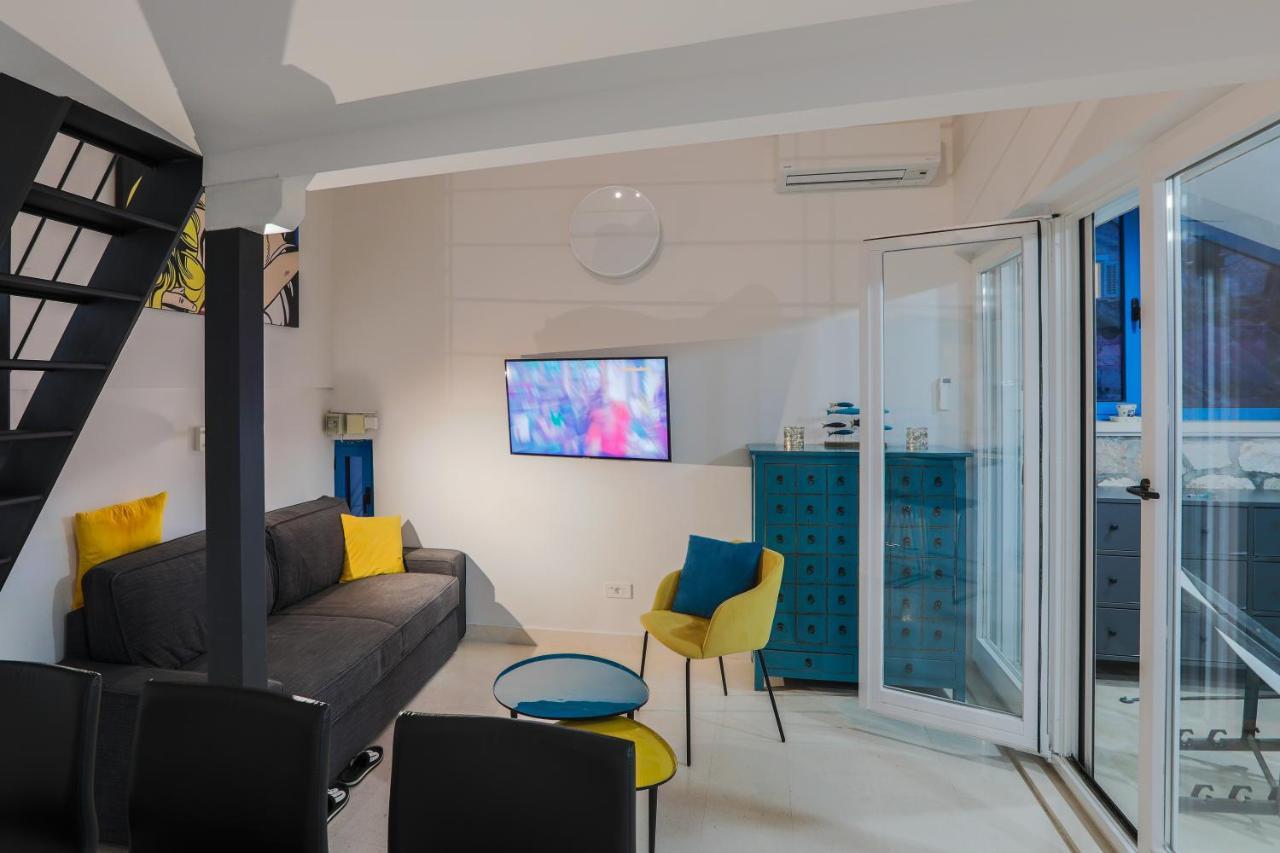 Penthouse In Old Dalmatian House - Flybridge *