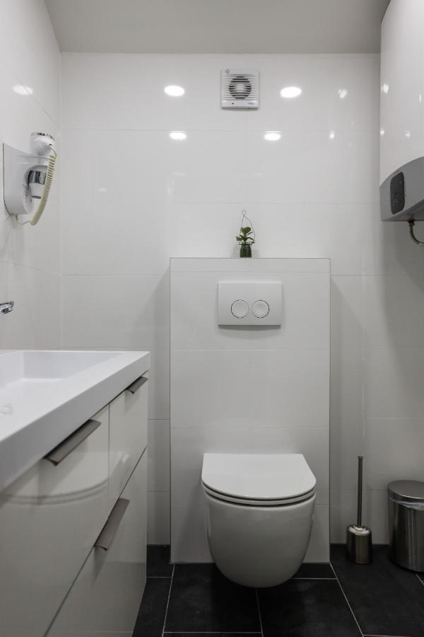 Semesterbostad Penthouse In Old Dalmatian House - Flybridge Hvar Town