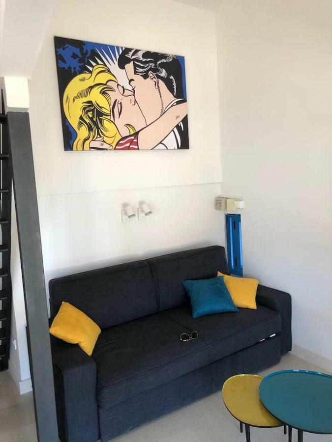 Penthouse In Old Dalmatian House - Flybridge * Hvar Town