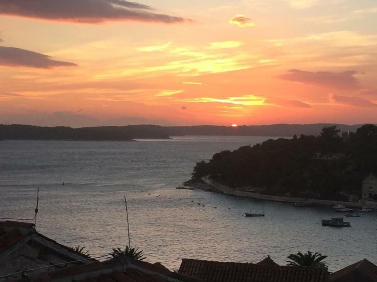 Penthouse In Old Dalmatian House - Flybridge Semesterbostad *