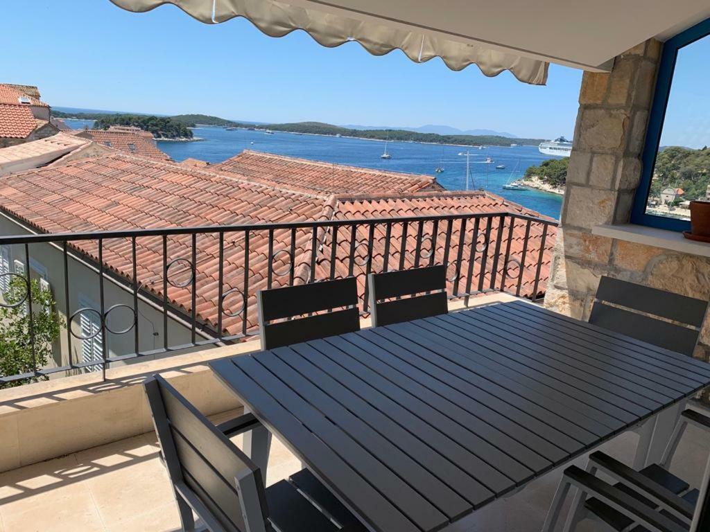 Penthouse In Old Dalmatian House - Flybridge *